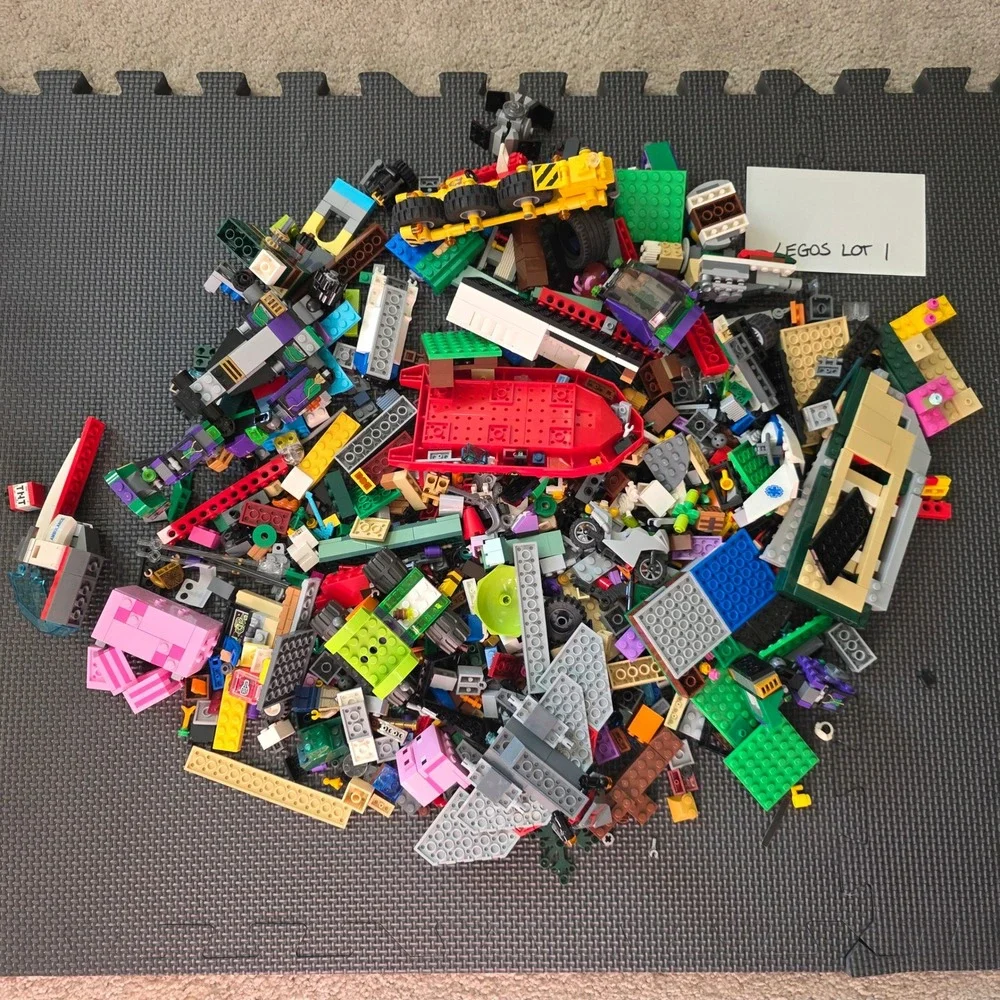 LEGO Bulk Lot 8lb Mixed Bricks Plates Specialty Pieces Minecraft Scooby Doo